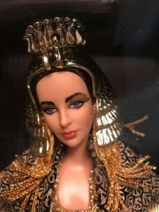 Barbie: Cleopatra Elizabeth Taylor As The Queen Of Egypt 1999 23595 Nrfb