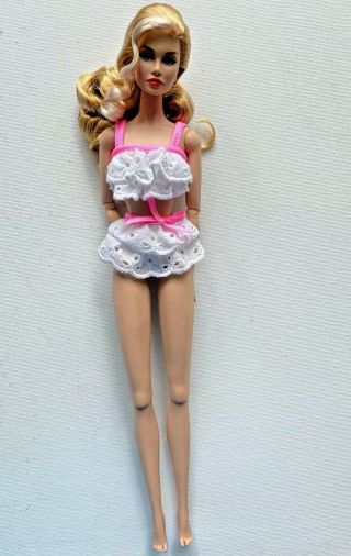 It Sabrina Havoc,  Mistress Of Disguise,  2014,  W.  Mattel Undies