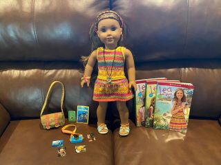American Girl 18 " Doll Lea Clark 2016 Girl Of The Year W/3 Books And Accessories