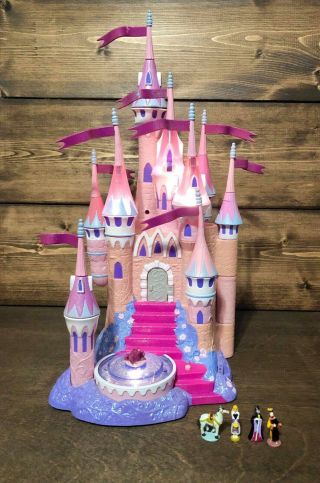 Disney 2003 Jakks Pacific Miniature Sleeping Beauty Castle Polly Pocket