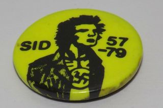 Vintage 25mm Badge Pin Sid Sex Pistols Punk Rock Music 57 - 79 Button Old Band