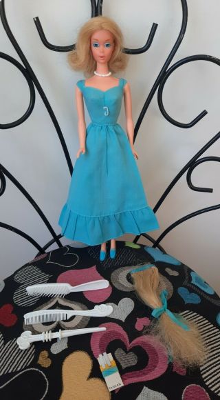 Vintage 1973 Deluxe Quick Curl Barbie Doll W Dress,  Barrettes,  Necklace 9217