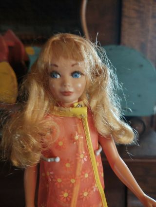 Vintage Barbie Skipper Twist N Turn Sausage Curl Blonde W/swimsuit Cover Up