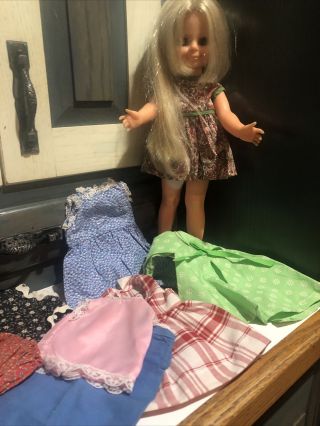 Vtg Ideal 1970 “velvet” Doll Crissy Family Hair Grow W/ 7 Mod Outfits Dress