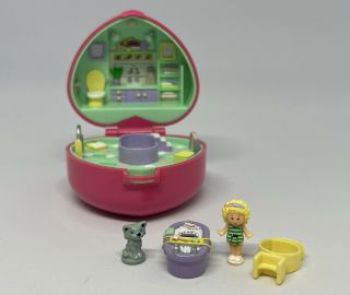 Vintage 1991 Polly Pocket Bluebird Toys Bath Time Fun Complete Ring Compact