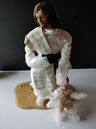 Ashton Drake Handcrafted Porcelain 2 Dolls Jesus & Child Footprints In The Sand