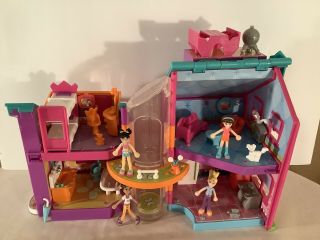 Origin Polly Pocket Magnetic Hang Out House Complete With 4 Dolls Dog