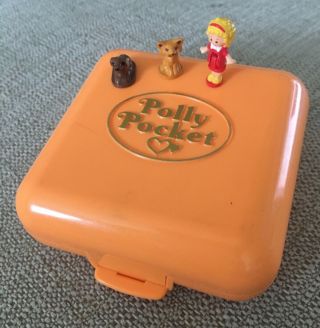 Vintage 1989 Bluebird Polly Pocket Polly’s Town House Orange 100 Complete