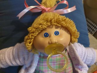Vintage Cabbage Patch Doll With Dimples And A Paci - Hm4 Ok