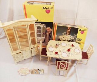 1978 Marx Sindy Doll Dining Breakfront,  Table & Chairs,  Tiny Accsy & Boxes 60,  Pc