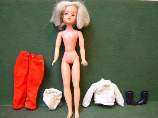 Vintage 1970s Blonde Pedigree Sindy Trendy Girl Doll 033055x 033029 033030,