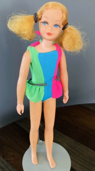 Vintage Dramatic Living Skipper Doll 1147 - 1970 Swimsuit