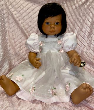 Lee Middleton 22” Weighted Doll By Reva Schick 021800 - Blue Eyes & Brown Hair