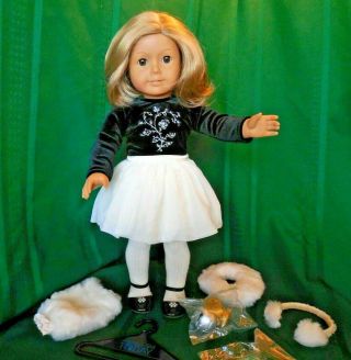 18 " American Girl Doll (kit W Brown Eyes) In Retired 2004 Winter Magic Outfit