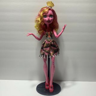 Monster High Gooliope Jellington Freak Du Chic 17” Frightfully Tall Doll & Stand