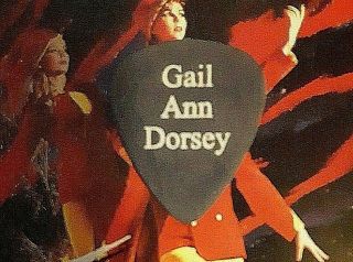 David Bowie Gail Ann Dorsey Heathen Tour Guitar Pick