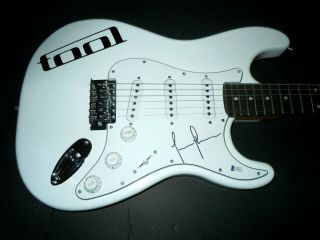 Tool Justin Chancellor Signed Full Size Electric Guitar Beckett C.  O.  A.  Guitar