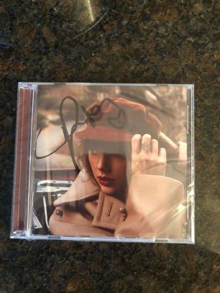 Hand Signed With Heart Red (taylor 