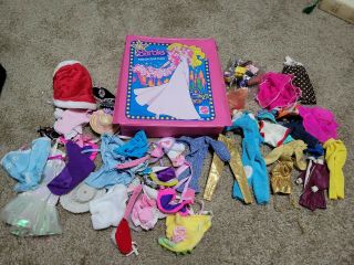 Barbie Fashion Doll Case (1977 Mattel) With Clothes And Accessories Vintage