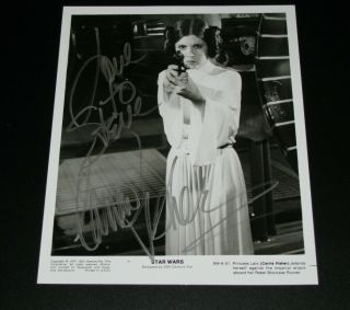 Carrie Fisher Signed B&w 8x10 Press Photo " Star Wars  Princess Leia "