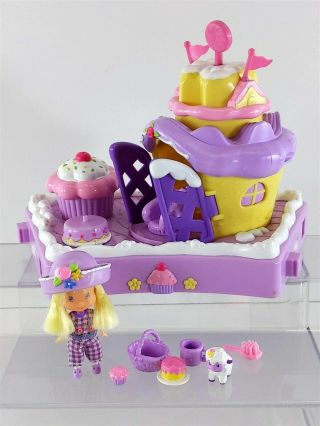 Bandai Strawberry Shortcake Berry Cute House Cakewalk & Angel Cake Playset