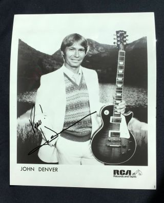 John Denver - 8x10 Rca Studio Photo - - Autograph - Hollywood Posters