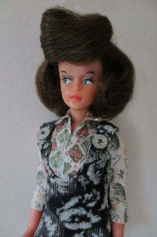 Pretty Vintage 1960s 1st Issue Palitoy Tressy Doll