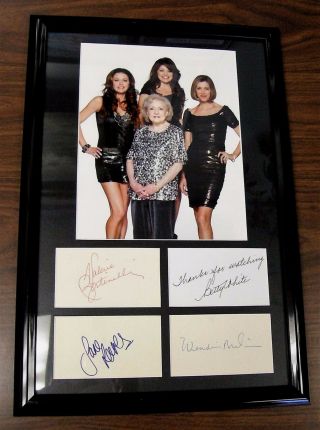 Hot In Cleveland Cast Autographed Index Cards 12 " X18 " Tv Betty White Authentic