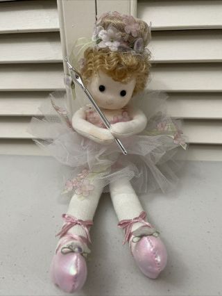 Green Tree Musical Dolls Plays And Moves Head The Dance Of The Sugar Plum Fairy
