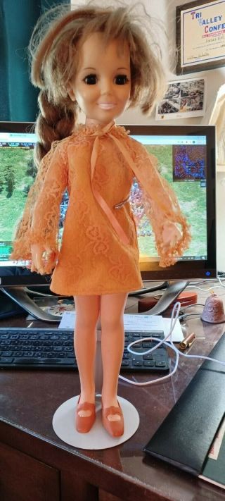 Vintage 1969 Chrissy Hair Doll With Clothes And Stand