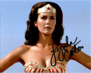Lynda Carter Signed Autographed Photo With Certificate Of Authenticity