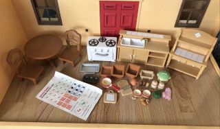 Sylvanian Families Country Kitchen Set Table Chairs Dresser Sink Oven 32 Pc