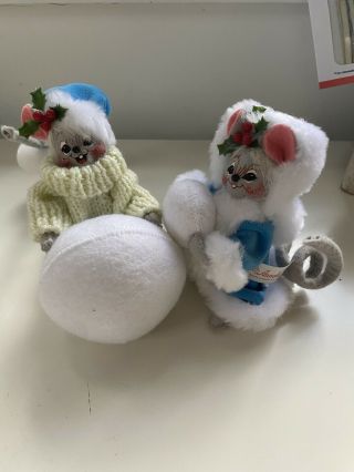 Annalee 5 " Boy And Girl Mice With Snowball 2002 - Adorable