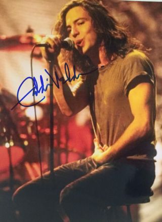 Eddie Vedder Pearl Jam hand signed autographed 8 x 10 color photo with 2