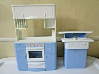Barbie Vintage 1998 Mattel Blue Real So Now Kitchen Stove Oven Sink Counter