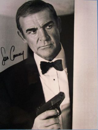 Sean Connery James Bond 007 Find Hand Signed Photo