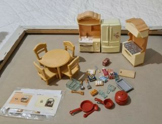 Sylvanian Families Calico Critters Kitchen With Accessories