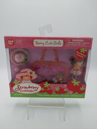 Bandai Strawberry Shortcake Berry Cute Girls Berry Ballarina