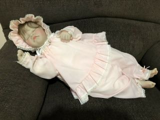 Vintage 1983 Lee Middleton First Moments Sleeping Baby Girl Doll 22” 3874