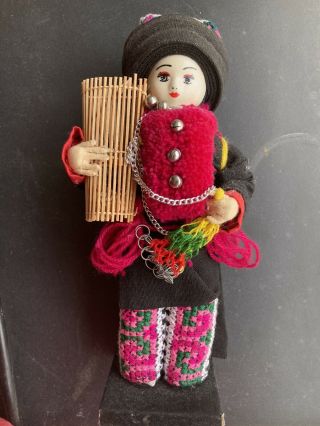 9 " Yao Hill Tribe Doll Of Thailand By Vanida S Mongkhon On Stand.