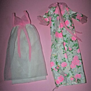 Vintage Barbie 8690 Nightgown And Robe With Pink Roses