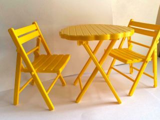 1999 Mattel Barbie Bake Shop & Cafe yellow table and chairs furniture set 2