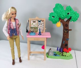 Barbie National Geographic Entomologist And Themed Doll Playsets
