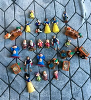 16 - Fb Snow White And The Seven Dwarves Vintage Played With Figures