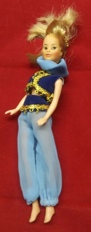 1976 Vintage Remco 6 " I Dream Of Jeannie Doll Pre - Owned