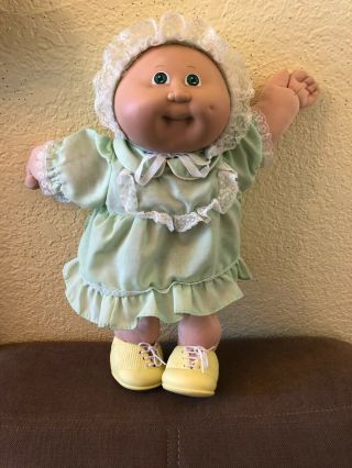 Vintage Cabbage Patch Kids Girl Doll Coleco Xavier Roberts 1978 - 82 Green Eye Dk