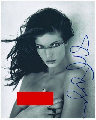 Stephanie Seymour Signed Young Sexy Sultry Seductive 8x10 W/ No Top Closeup