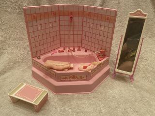 1987 Sweet Roses Barbie Beauty Bath Set & Bathroom Accents 80s Barbie Playset