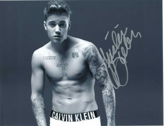 Justin Bieber Autographed Sexy Photo Hand Sign W,  Rock Star Singer Tattoos