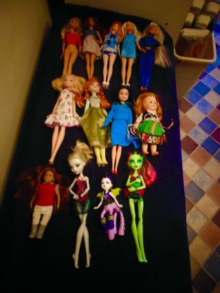 Mattel;lot Vintage Dolls;thirteen (13) Dolls;barbie;high Monster;disney;ginny;
